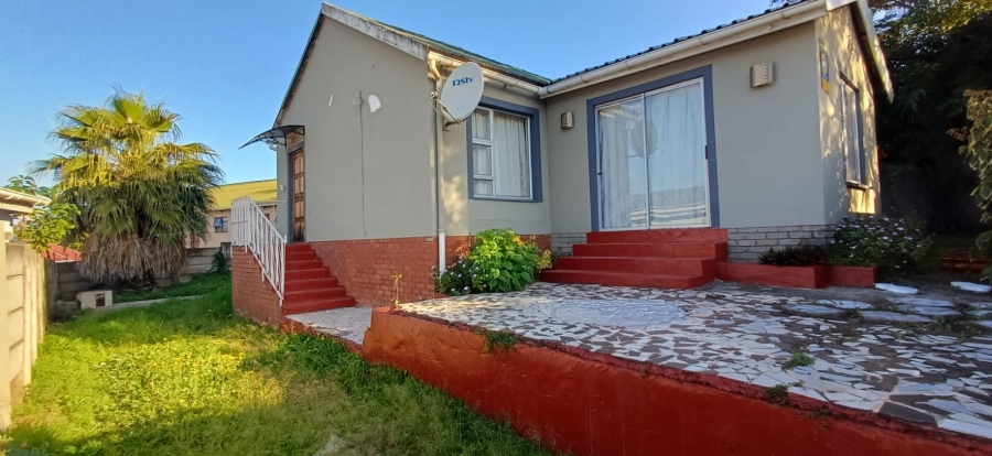 4 Bedroom Property for Sale in Southernwood Eastern Cape